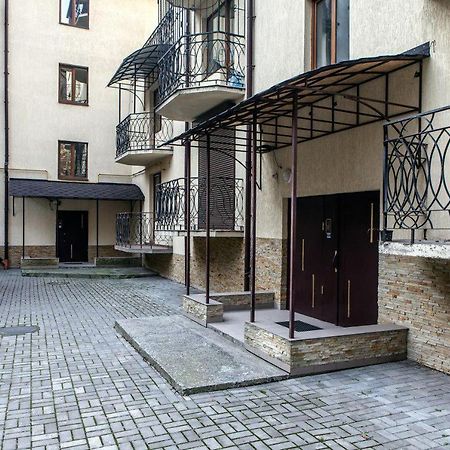 Apartamenty On Kryvonosa Lviv Luaran gambar